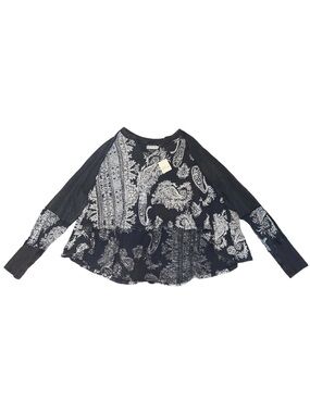 2 Free People Black  White Paisley Raglan one cream pull over